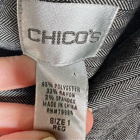 Chico's 1 gray pinstriped wide leg business casual dress pants size 8 B48 - Picture 3 of 4